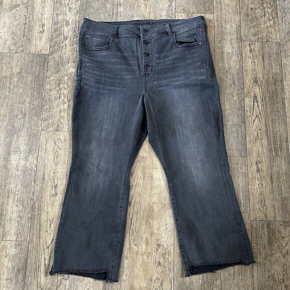 American Eagle HI RISE CROP FLARE Size 20 Short Black Jeans Denim Pants 37x23 - Picture 1 of 11
